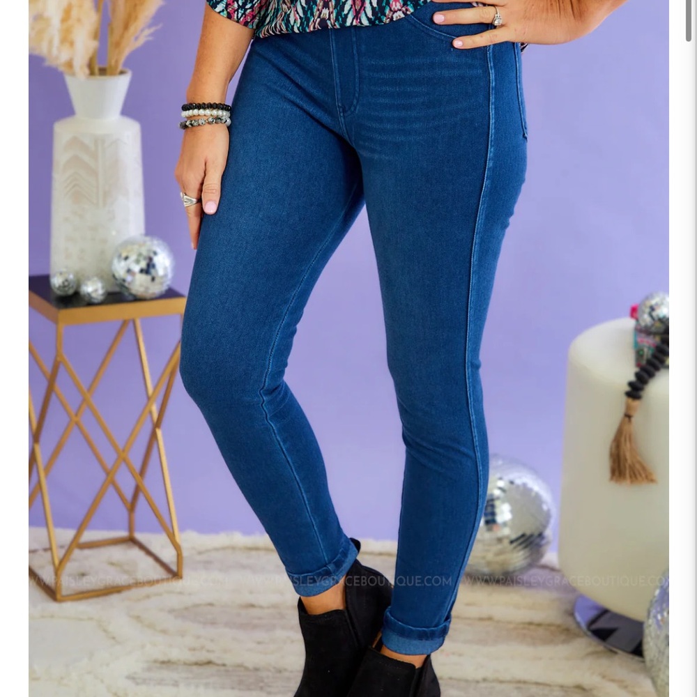 Rae Mode pull-on skinny jeans - Picture 7 of 8